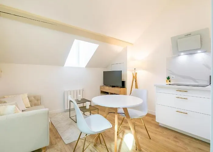 Le Turgot - Charme Et Detente * Дижон